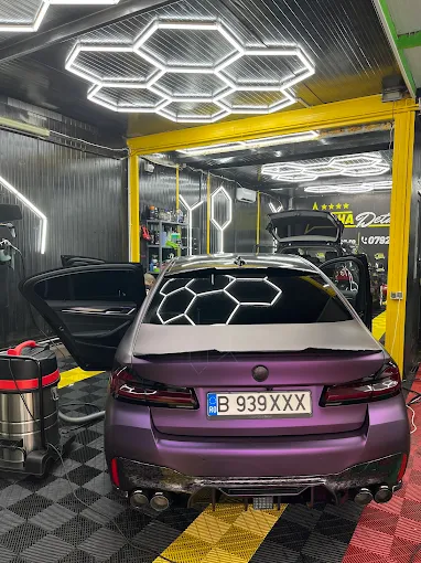 BMW colantare mov Baha Detailing